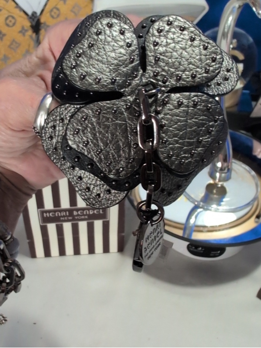 Henri Bendel NWT Rare BLOSSOMS Metallic Leather And Studded Flower Bag Charm 🔥 - Picture 7 of 10
